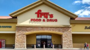Firefighters extinguish attic fire at Fry's supermarket in north Phoenix