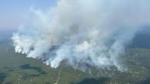 Crews gain containment for Pius Fire northeast of Payson, but evacuation orders remain