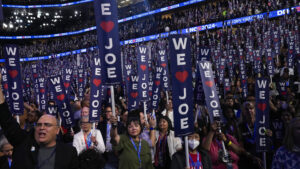 Biden gets a rousing ovation from Democrats as he gives Harris an enthusiastic endorsement